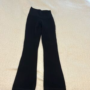 Black Lululemon flare leggings